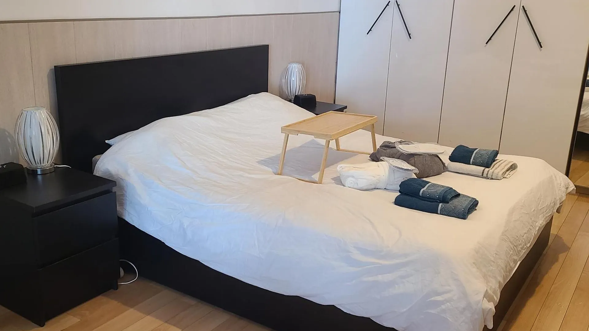 Loft Brest Avec Spa Et Billard 0*,