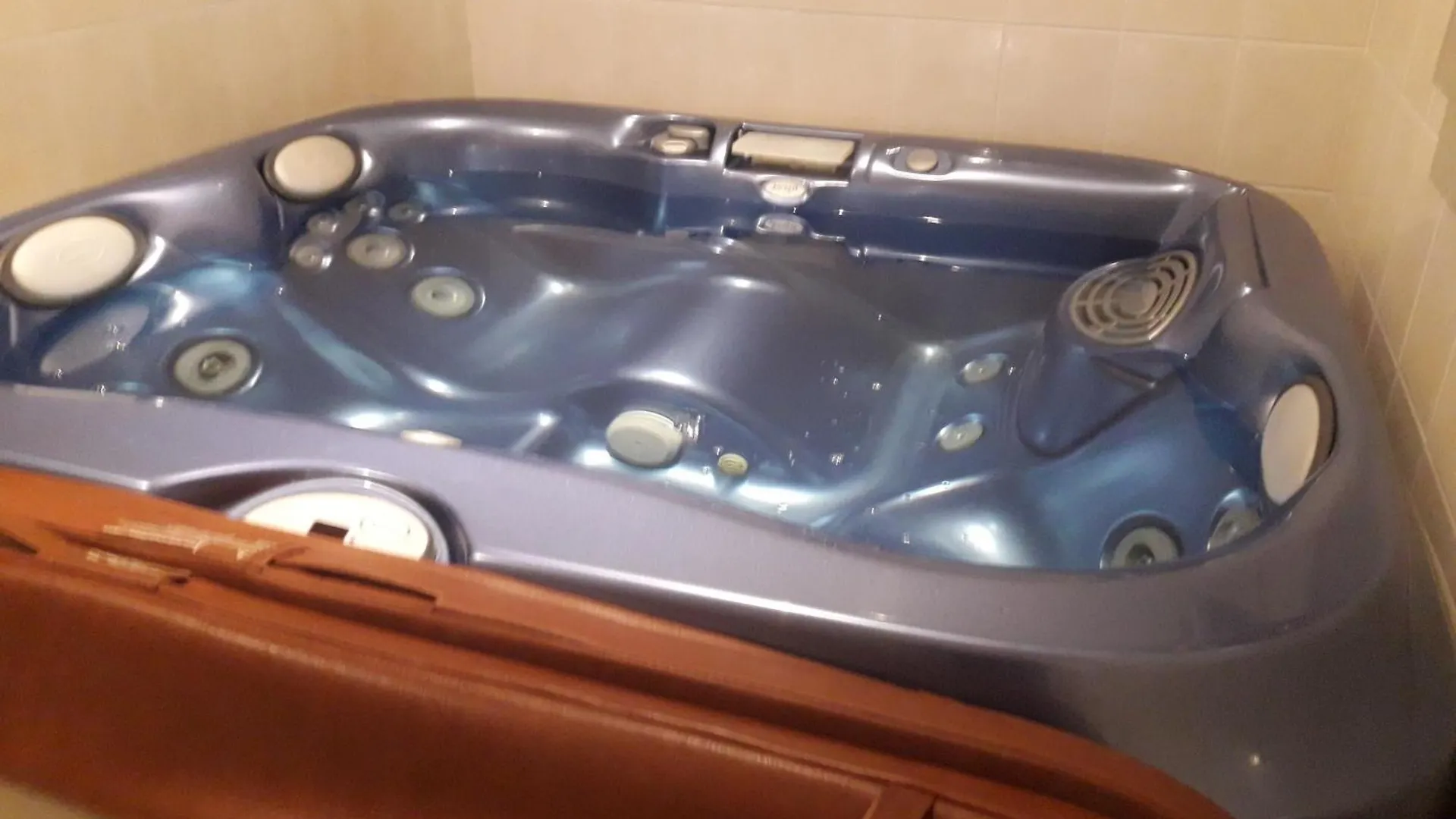 Loft Brest Avec Spa Et Billard 0*,  France